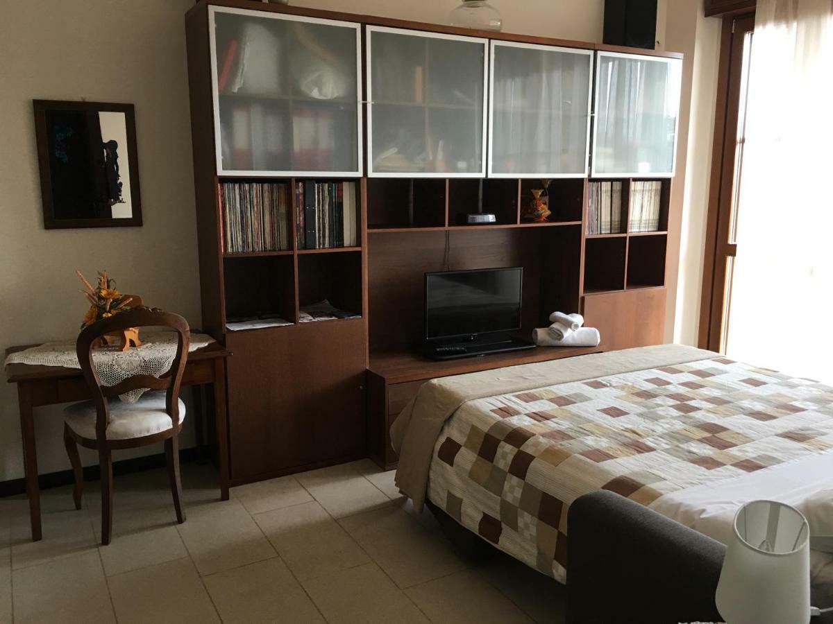 Suite Carpiano Melegnano Exterior photo